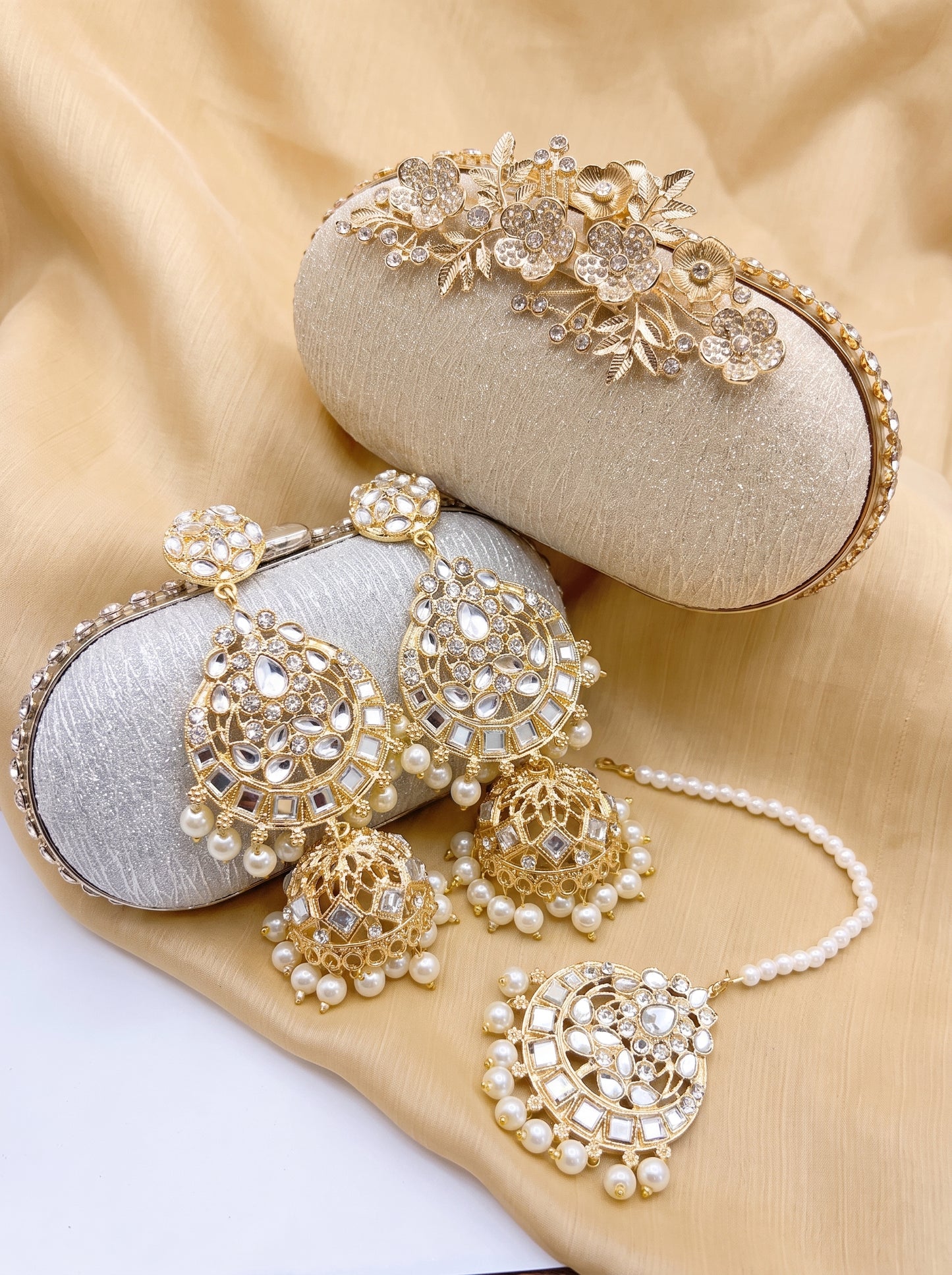 Clutch & Jhumka Tikka Set